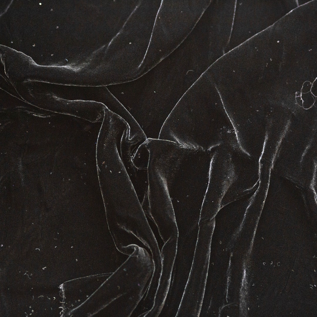 Black Silk Velvet Vogue main image 1
