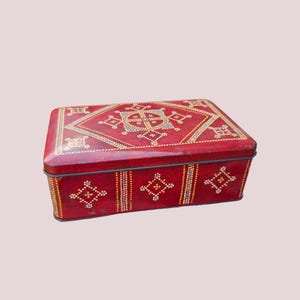 Vintage tin can Scandinavian style