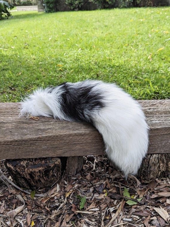 XL Arctic Marble Fox Tail Keychains - Etsy