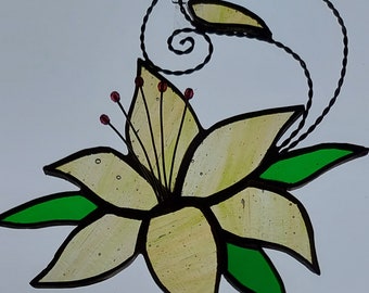 Atrapasol de lirios de vidrio de colores