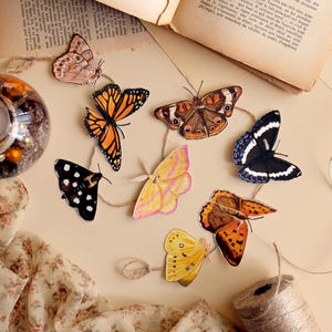 BUTTERFLY GARLAND - Handmade Vintage Style Paper Garland - Ecofriendly Botanical Wall Art - Cottagecore Room Decor - Forest Themed Nursery