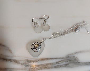 Seaglass, 925 sterlingzilveren set dangly/hoepeloorbellen en kettingen.
