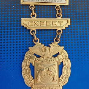Police Distinguished Expert Rifle Ribbon Los Angeles Police Department Shooting Medal DISTINGUISHED EXPERT LAPD ...