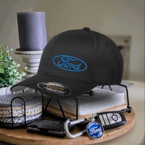 Individuell bestickte Flex Fit, Snapback-Mütze - Ford