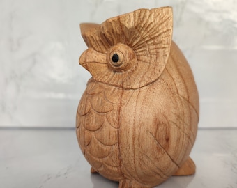 Cute Owl Wooden Statue -  Natural color
