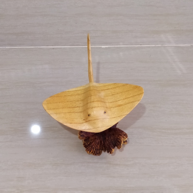 Stringray Fern Wooden Stingray Statue on Fern, Hand Carved Ornament - Etsy
