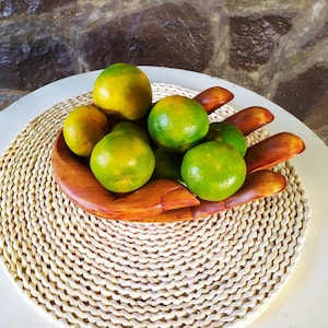 Hand shaped fruit holder - 30 cm