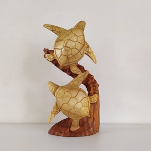 Statue of a Turtle Couple Swimming on a Rock, Statue of a beautiful pair of turtles. Mother&#39;s Day Gift. Gift for Him. Gift for Dad.