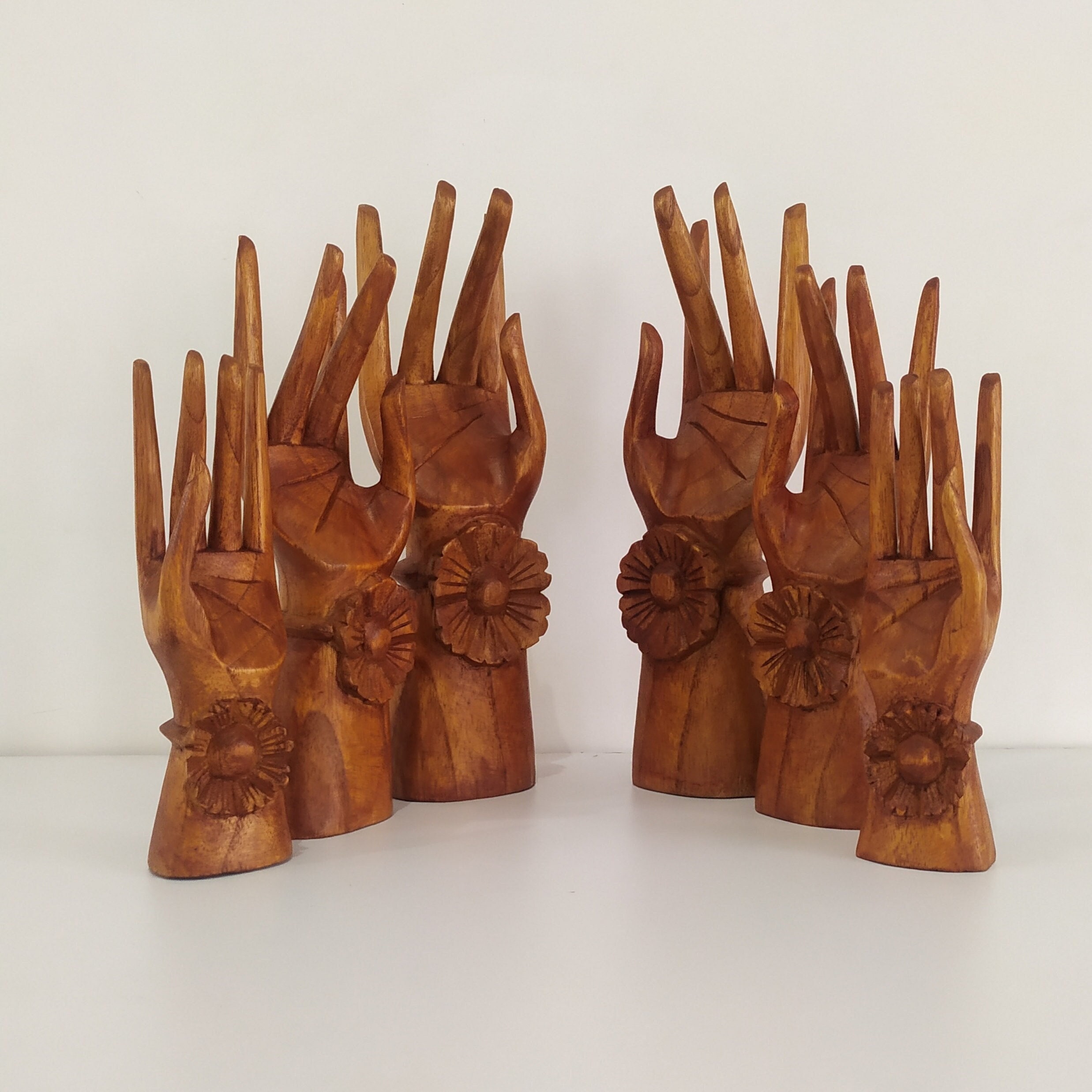Hand Decor Wooden Hand Sculpture With Flower Decoration , Wooden Hand Jewelry ...