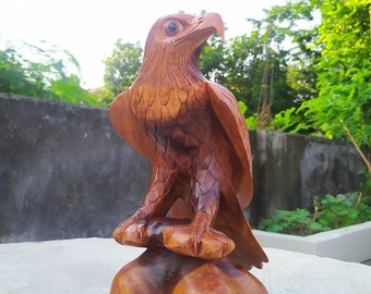 Big wooden eagle carving