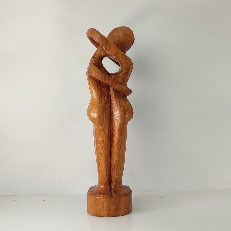 Abstract Statue of a Romantic Couple Hugging While Standing - Etsy