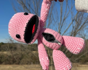 Bambola Amigurumi Sackboy all'uncinetto