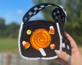 3-D Patchwork Halloween Shoulder Bag | Crochet Grannysquare Purse