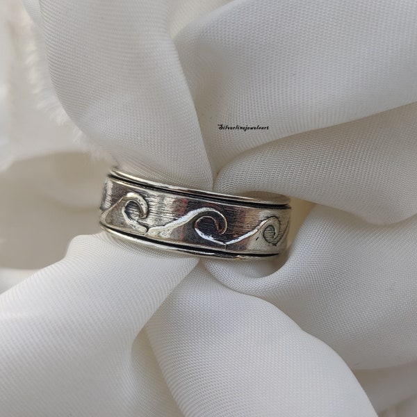 Artful Spinner Ring, 925 Sterling silver, Handmade ring, Meditation Ring, Vintage Ring, Mothers day gift, gift for her, Gift item.