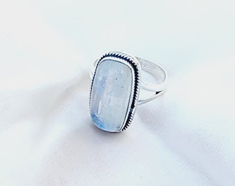 Rainbow Moonstone Ring-Solid Silver Ring Sterling Silver Ring-Rainbow Moonstone Semi Precious Stone Ring-Middle Finger Cabochon Stone Ring