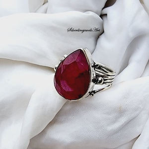 Handgemaakte gefacetteerde robijnring: sterlingzilver filigraan, boho-sieraden