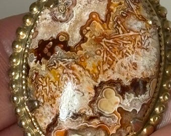 vintage agate stone brooch