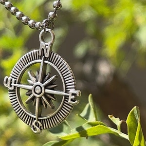 SKZ - Stray Kids - Stray Kids 나침반 Necklace - Handmade