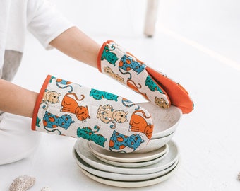 Linen Kitchen Mitts with Cats • Handmade Cooking Mitt • Large Oven Glove • Patterned Orange Pot Holder