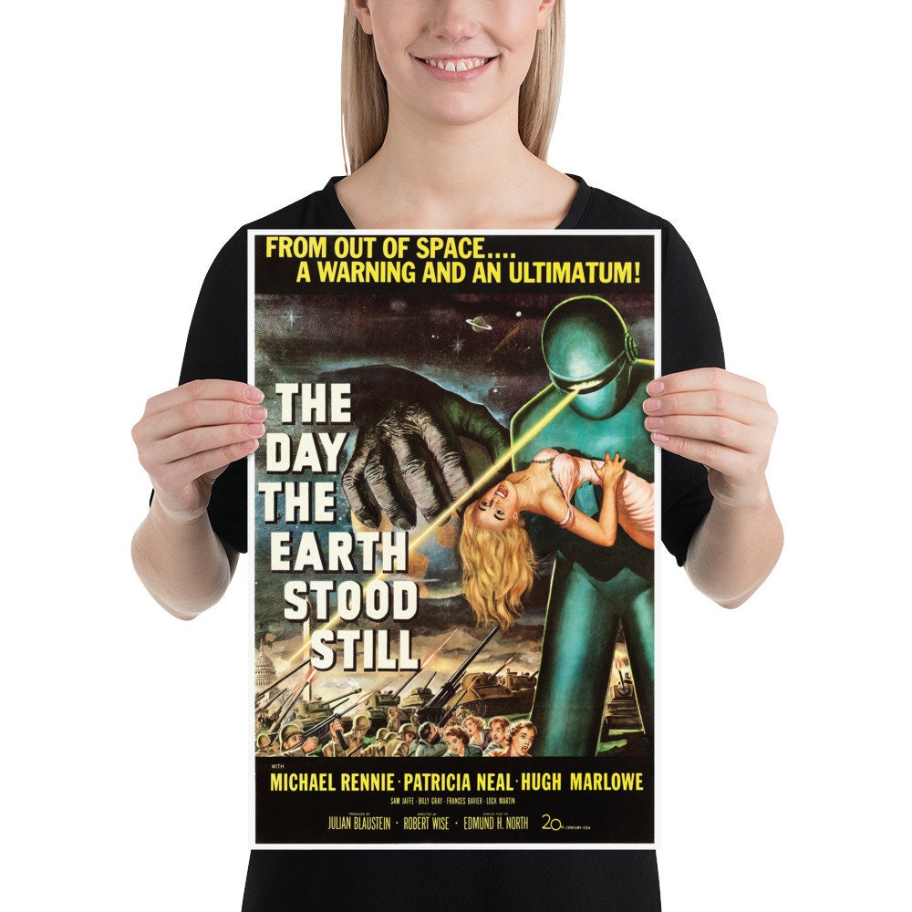 Amazon.com: The Day The Earth Stood Still 1951 Retro Vintage