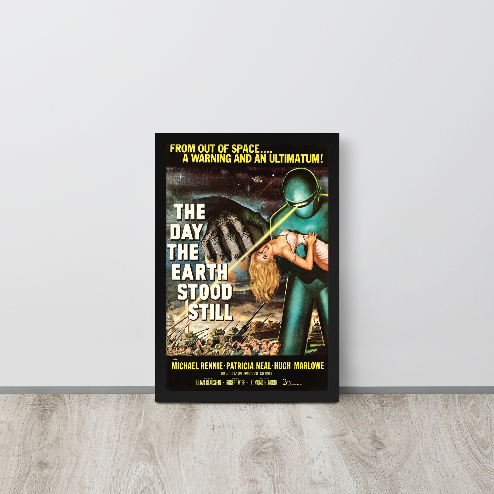 Amazon.com: The Day The Earth Stood Still 1951 Retro Vintage
