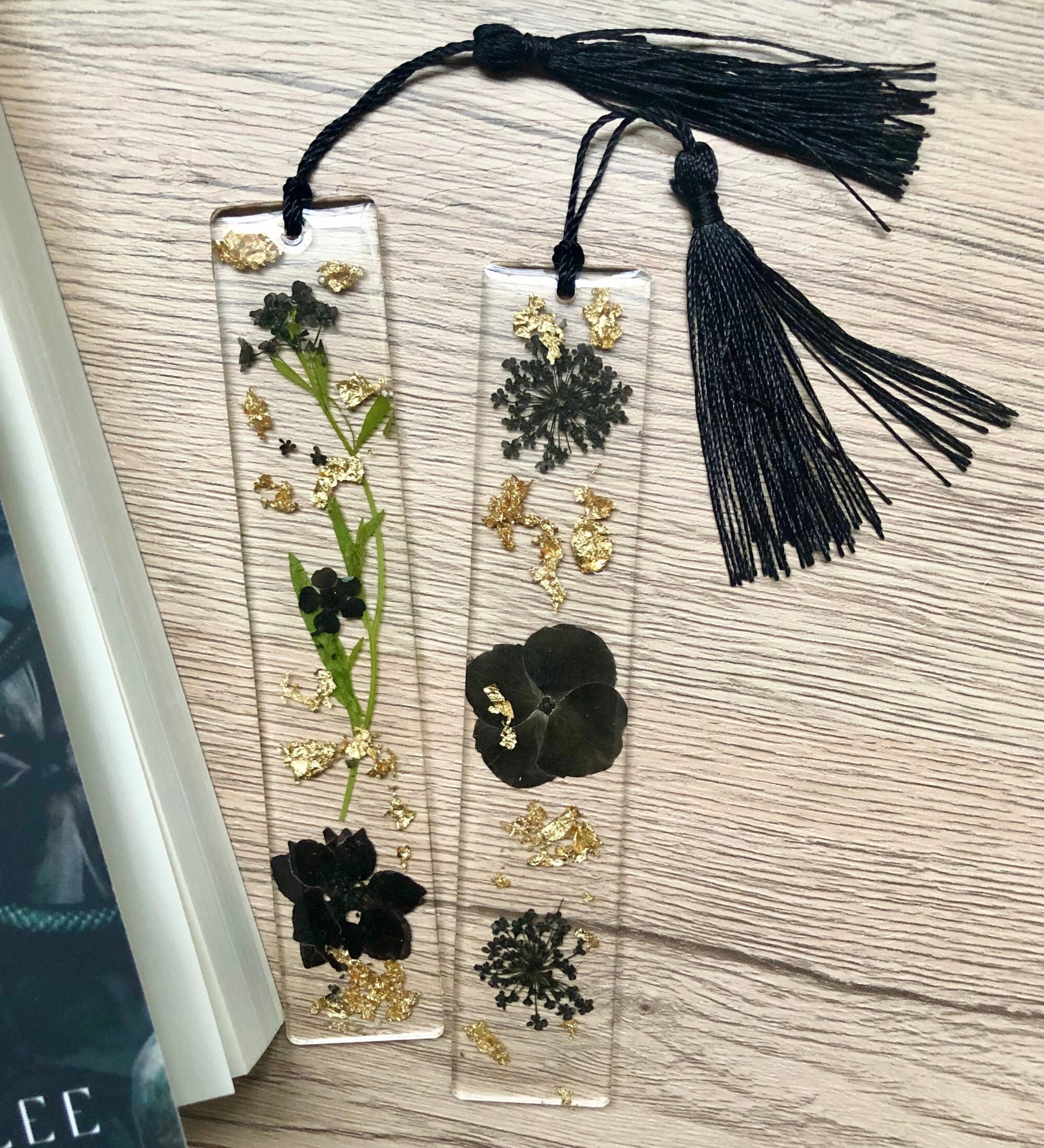 Beautiful DRIED FLOWER PAPER Bookmarks-handpressed 100% Recycled Paper With  Pressed Flowers-christmas Gift-stocking Stuffer-teacher Gift 