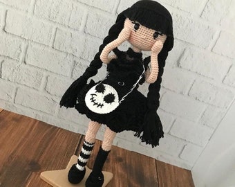 Muñeca de crochet Wednesday, muñeca de crochet, muñeca Wednesday Amigurumi, muñeca hecha a mano, regalo de muñeca Wednesday, muñeca gótica de terror, regalo para ella