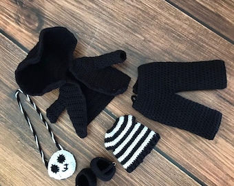 Muñeca de crochet Wednesday, muñeca de crochet, muñeca Wednesday Addams, muñeca hecha a mano, regalo de muñeca Wednesday Addams, muñeca gótica de terror, regalo para ella