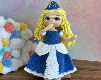 Muñeca de Cenicienta de crochet hecha a mano – Juguete de princesa amigurumi – Peluche de cuento de hadas – Regalo para niñas – Decoración infantil
