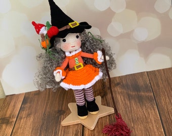 Bruxa de Crochê, A Bruxa, Boneca de Bruxa de Crochê, Boneca de Bruxa Assustadora, Abóboras de Halloween, Boneca de Crochê, Personagem de Filme Gótico, Boneca Gótica