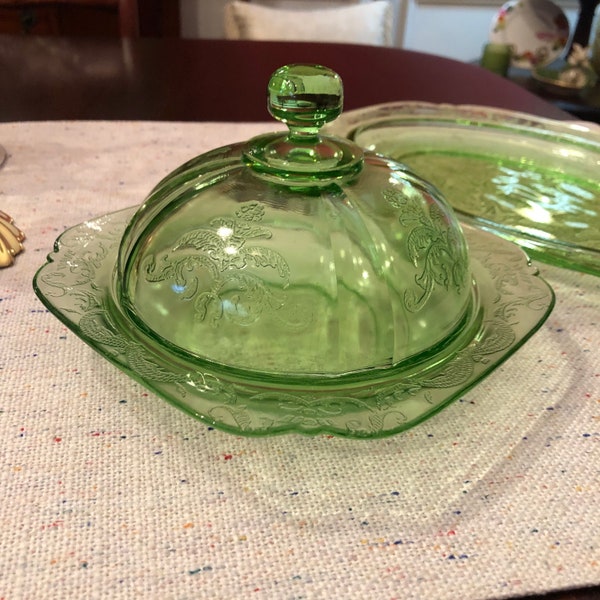 Vintage Uranium Green Depression Pressed Glass Covered Lidded Butter Cheese Dish Plate with Topiary Leaves Vines Floral Motif