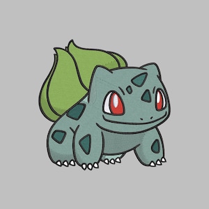 Może przedstawiać: Haftowana naszywka z postacią Bulbasaur. Naszywka ma zielono-niebieską kolorystykę z czerwonymi oczami i uśmiechniętą miną. Projekt zawiera zielone liście na plecach i ciemnozielone plamy.