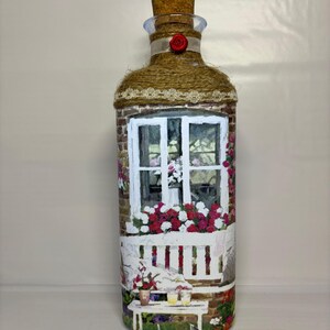 Handgefertigte Glas-Decoupage-Flasche mit Vintage-LED-Gartenterrassenleuchte – einzigartige und elegante Inneneinrichtung