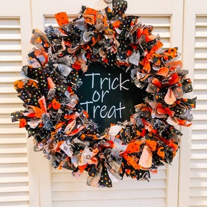 Halloween Wreath I Halloween Decoration I Handmade Halloween Decor I Halloween Wreath Signs I Halloween Wreaths for front door I Halloween