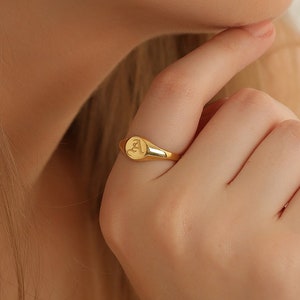 Pinky Ring, Signet Ring Women, Initial Ring, Gold Signet Ring, Gift for Her, Birthday Gift, QA30