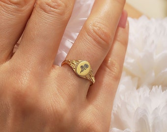Dainty Signet Ring with Birth Flower, Gold Signet Ring, Birth Flower Ring, 12 Birth Month Flower, Floral Jewelry, Bridesmaid Gifts, QA71