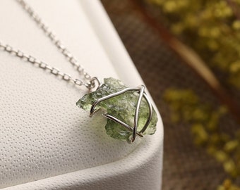 Moldavite Necklace, Silver Genuine Moldavite Pendant, Crystal Necklace, Czech Republic Moldavite, QMA01