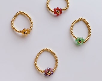 keari - pearl ring with daisies made of facet beads, green, purple, red, brown, pearl jewelry, gold, Miyuki beads