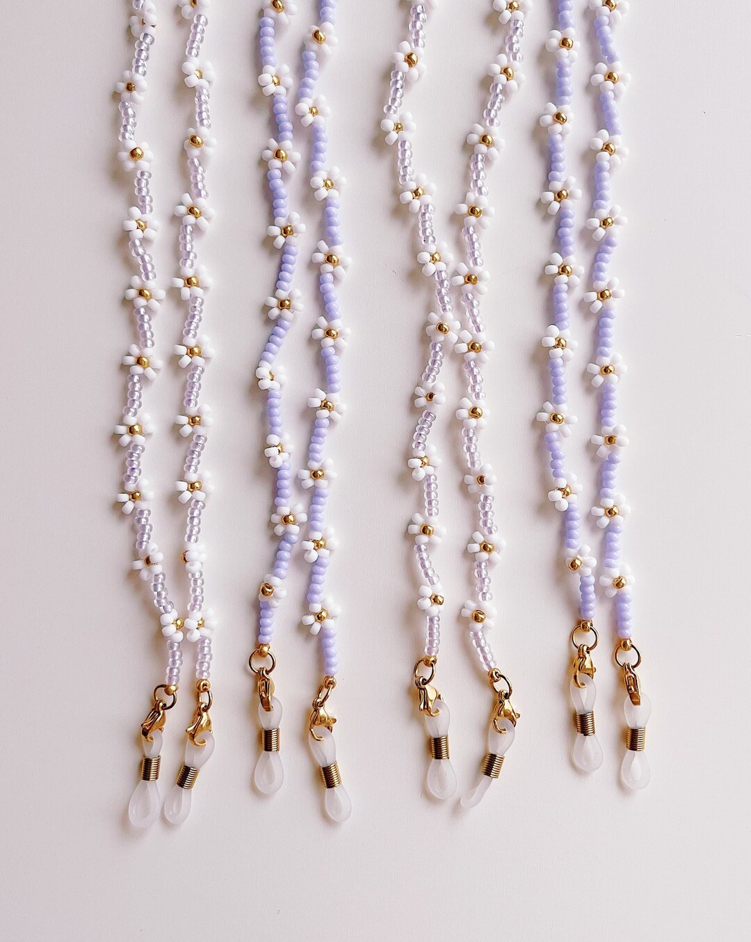 Keari Glasses Chain Pastel Purple, Mask Chain, Daisy Bead Jewelry Made ...