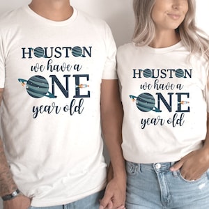 Camisa a juego para adultos para el primer cumpleaños del bebé, camisa espacial de cumpleaños para mamá y papá, camisa espacial familiar, camisa del espacio exterior, astronauta, cohete