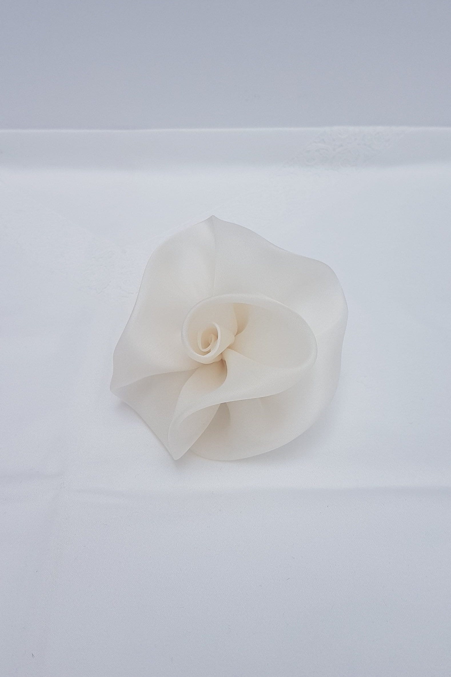 Medium Off- White Silk Organza Rose Hair Clip/ Pin Brooch  display picture 3