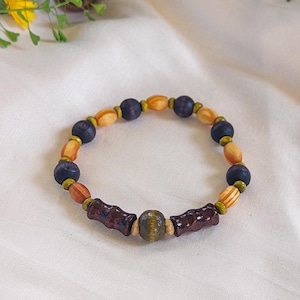 Scotch Pine Tree Roots Bead Bracelet, Handmade Bracelet, Boho Jewelry, Hippie Bracelet, Summer Jewelry, Nature Lover Gift,