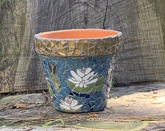 Mosaic Flower Pot Lotus on Blue Pond