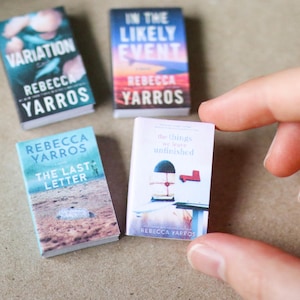 Handgjorda MINI Rebecca Yarros-böcker (set med 4 miniböcker) romantik Miniatyrbok The Things We Leave Oavslutad historisk fiktion
