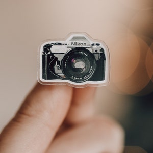Camera Acrylic Pin | gift idea Photography, camera pin, photographer, canon, pictures, photog gift ideas