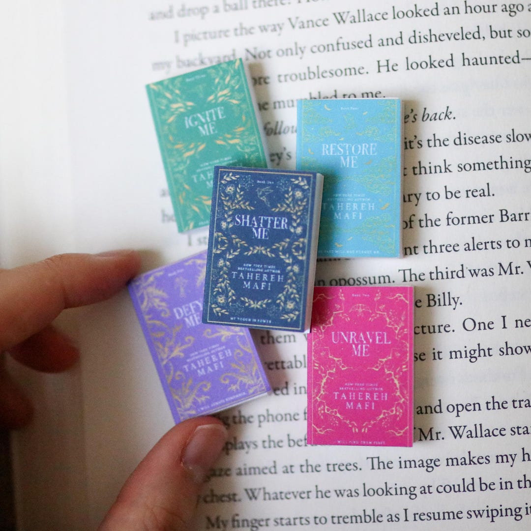 Handmade MINI Shatter Me Series Books (set of 5 Mini Books) | TBR ...