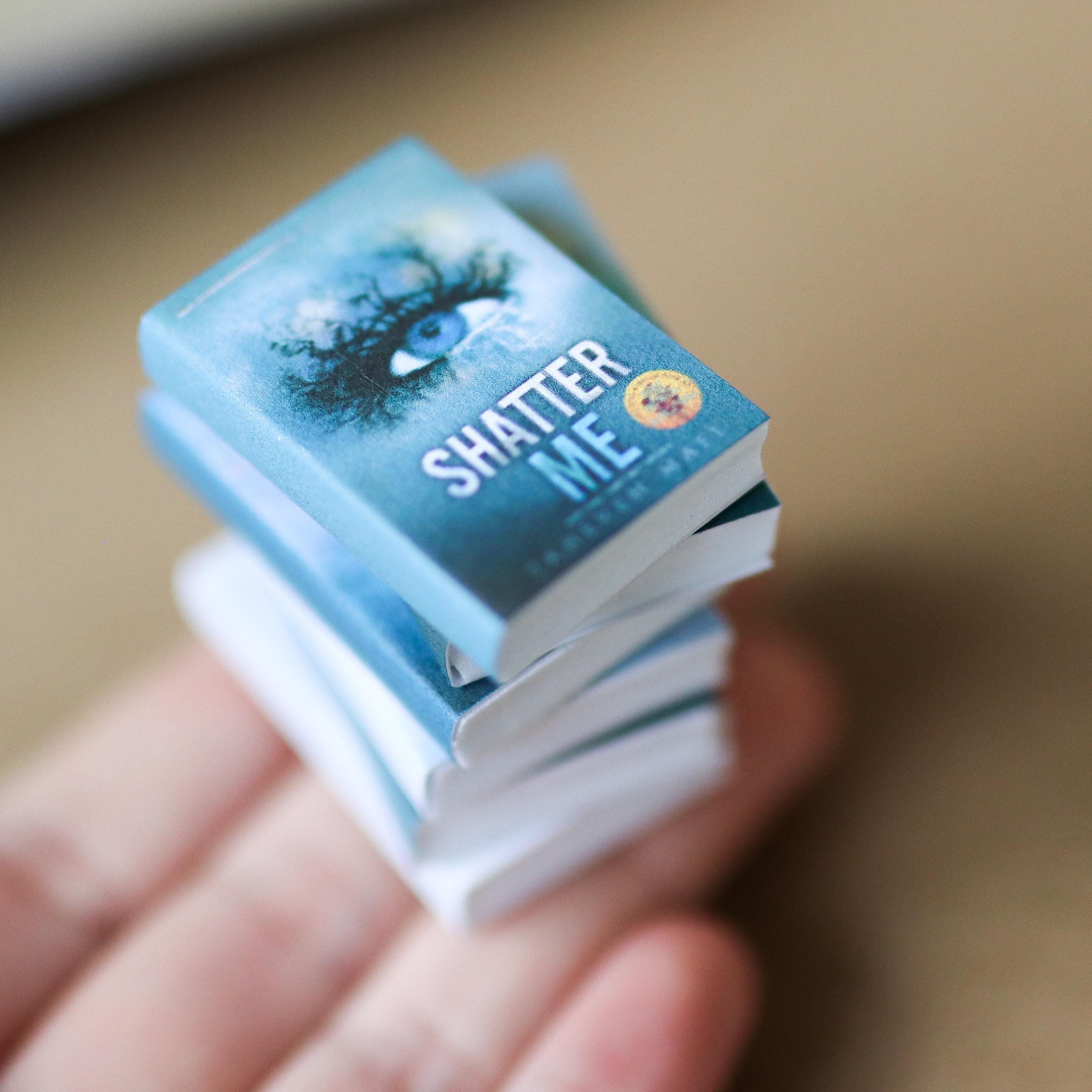 Handmade MINI Shatter Me Series Books (set of 6 Mini Books) | TBR ...