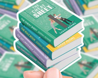 Sarah Adams Bücherstapel Aufkleber | Geschenk Laptop Aufkleber Wasserflasche wasserdichte Aufkleber Bücher Leseratte Romantik Spickzettel Sport
