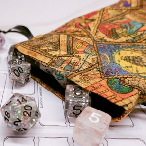 Saco de dados de tarô com cordão | D&D, Dungeons and Dragons, Pathfinder, jogos TTRPG, jogos de mesa, RPG, Bag of Holding, Pouch, DnD