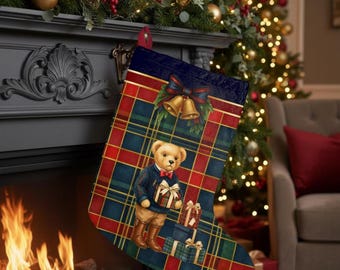 Ralphs inspirierter Teddybär mit Geschenken im Weihnachtsstrumpf | Tartan-Weihnachtsstrumpf – Weihnachtsteddybär – Amerikanische Tradition